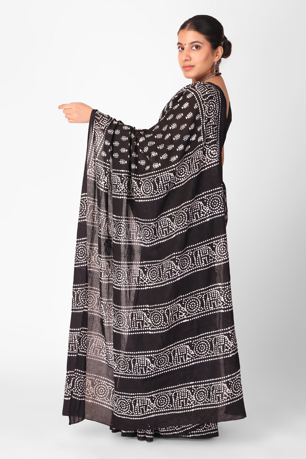 One Minute Ready To Wear Black Color Mulmul Cotton With Pocket Saree