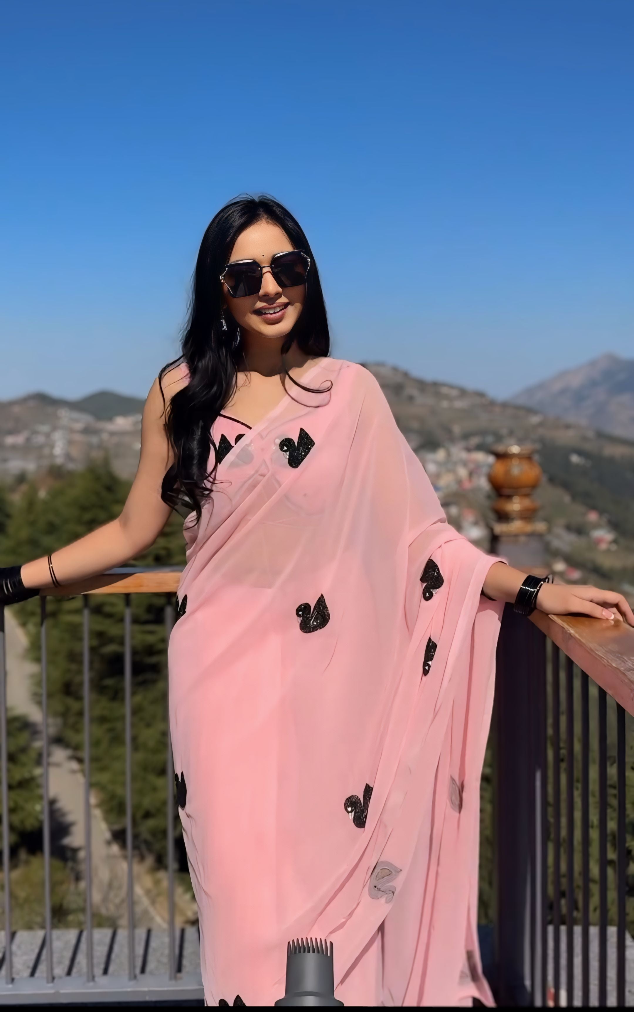 One Minute Ready To Wear Classic beauty Glamour in Bloom Saree
