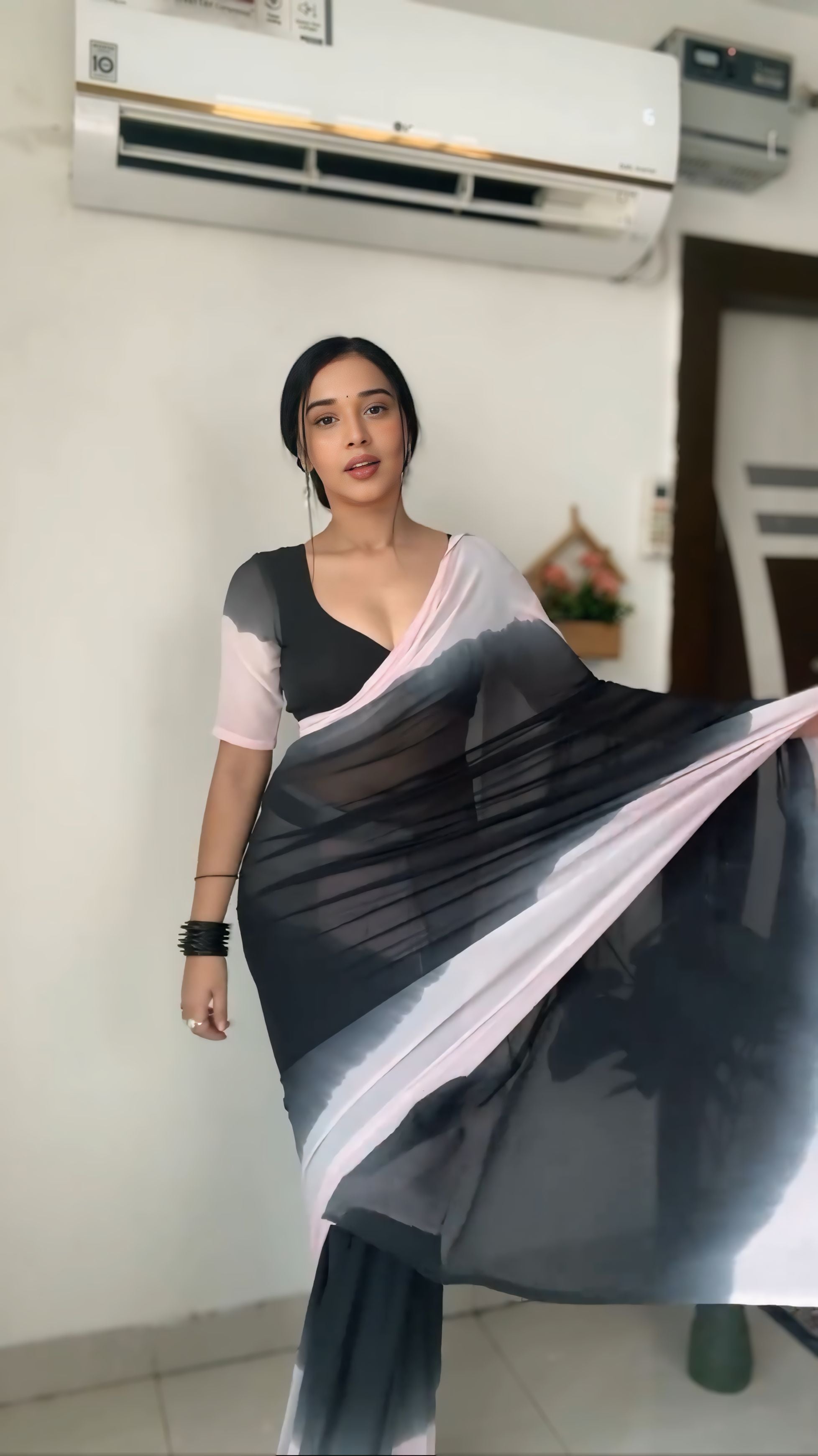 One Minute Ready To Wear Hypnotic Black & White Georgette Saree