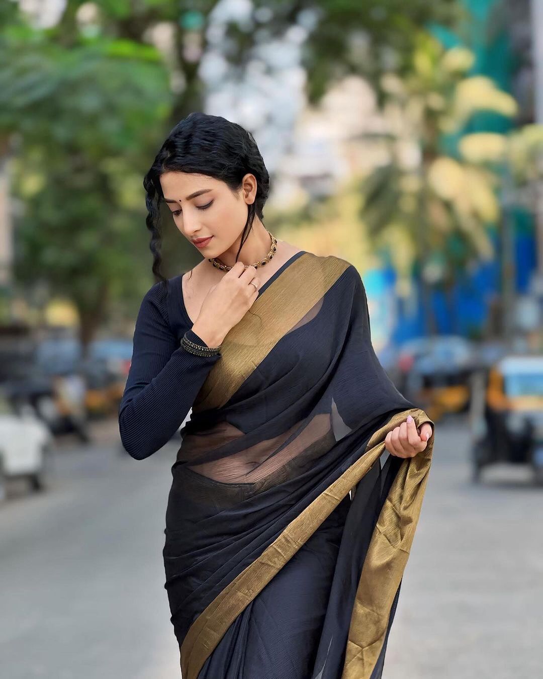 One Minute Ready To Wear Dazzling Elegance Soft Chiffon Silk Saree