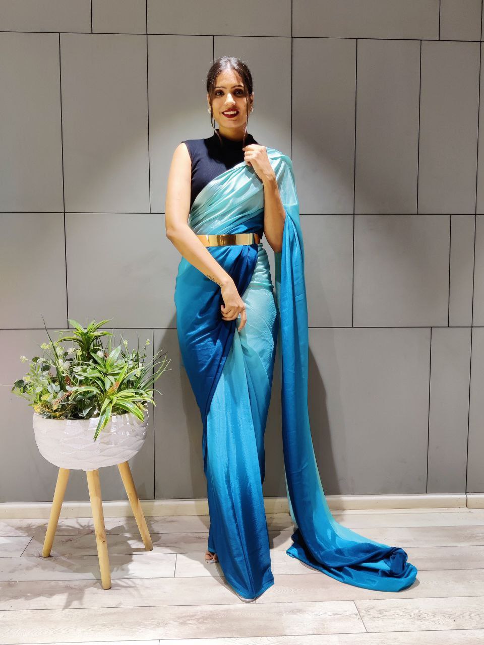One Minute Ready To Wear Elegant Gradient Blue Saree