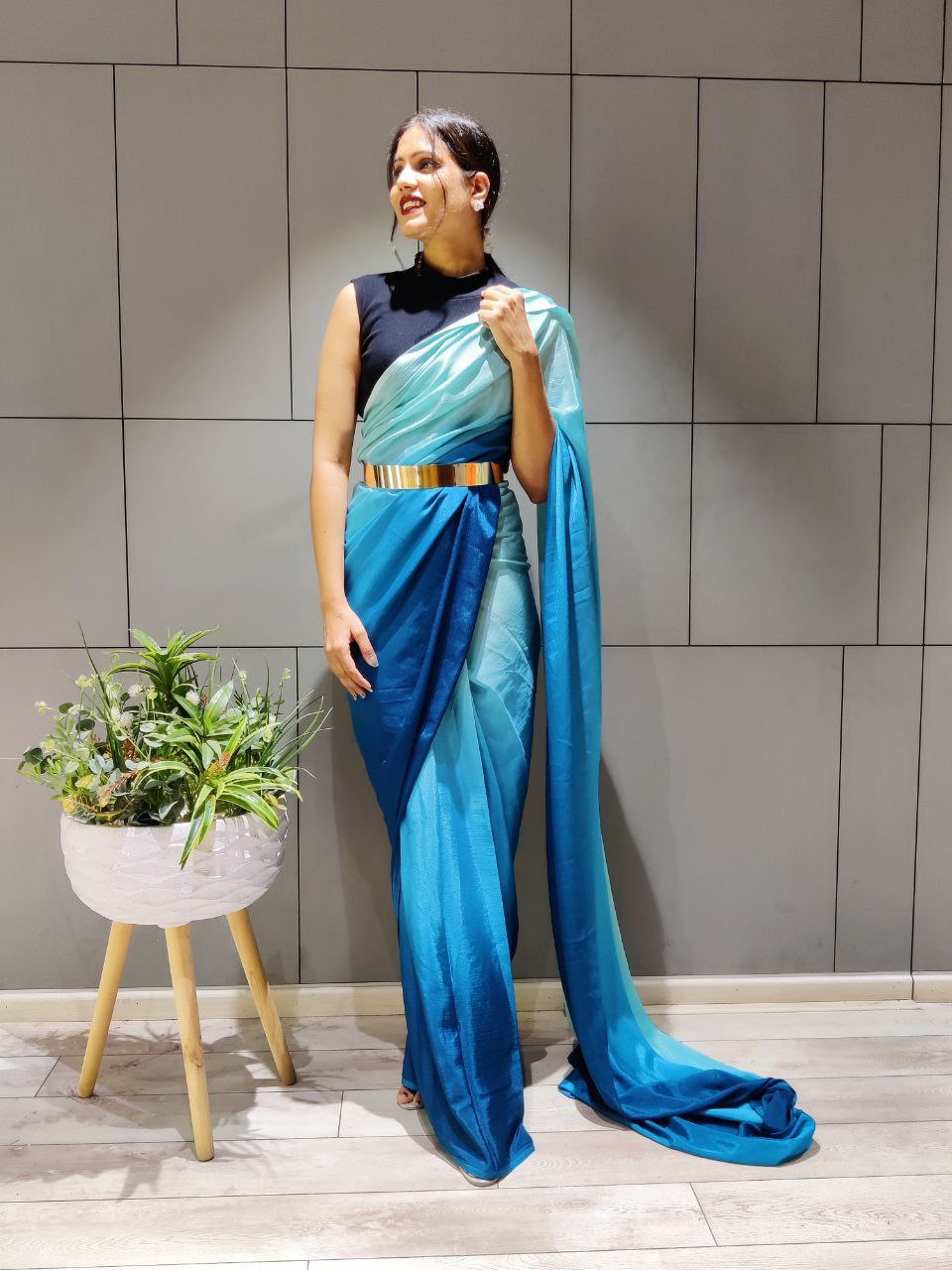 One Minute Ready To Wear Elegant Gradient Blue Saree