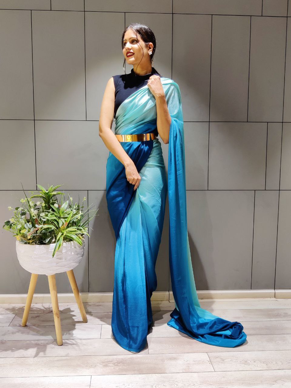One Minute Ready To Wear Elegant Gradient Blue Saree