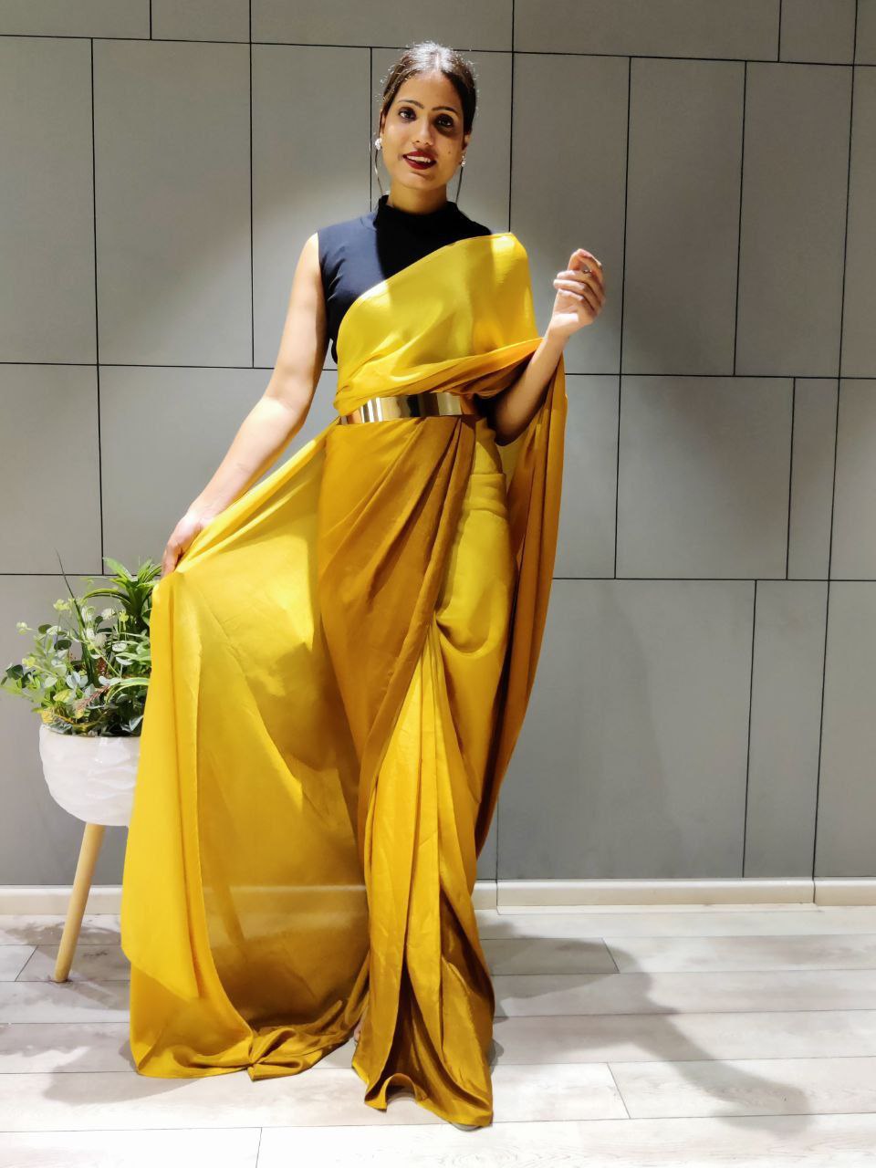 One Minute Ready To Wear Elegant Gradient Yellow Saree