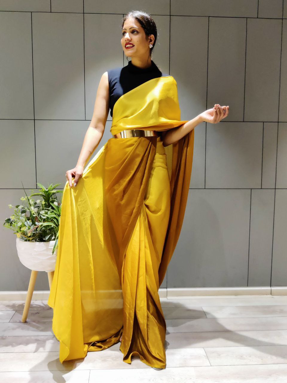 One Minute Ready To Wear Elegant Gradient Yellow Saree