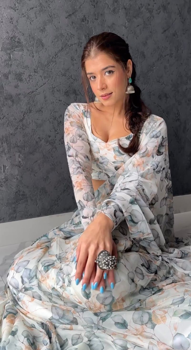 One Minute Ready To Wear Floral Elegance Blossom Breeze Saree