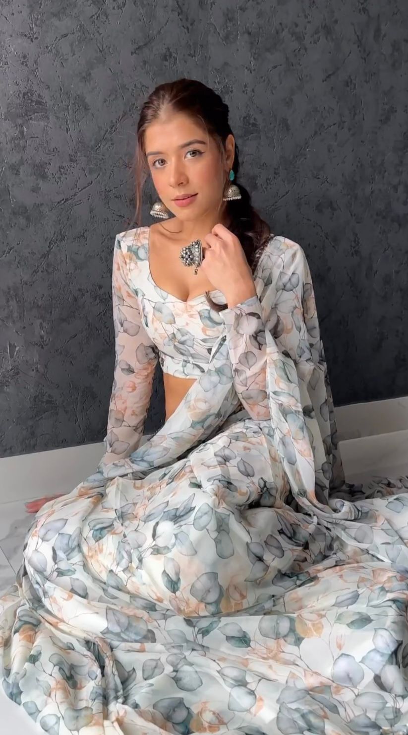 One Minute Ready To Wear Floral Elegance Blossom Breeze Saree