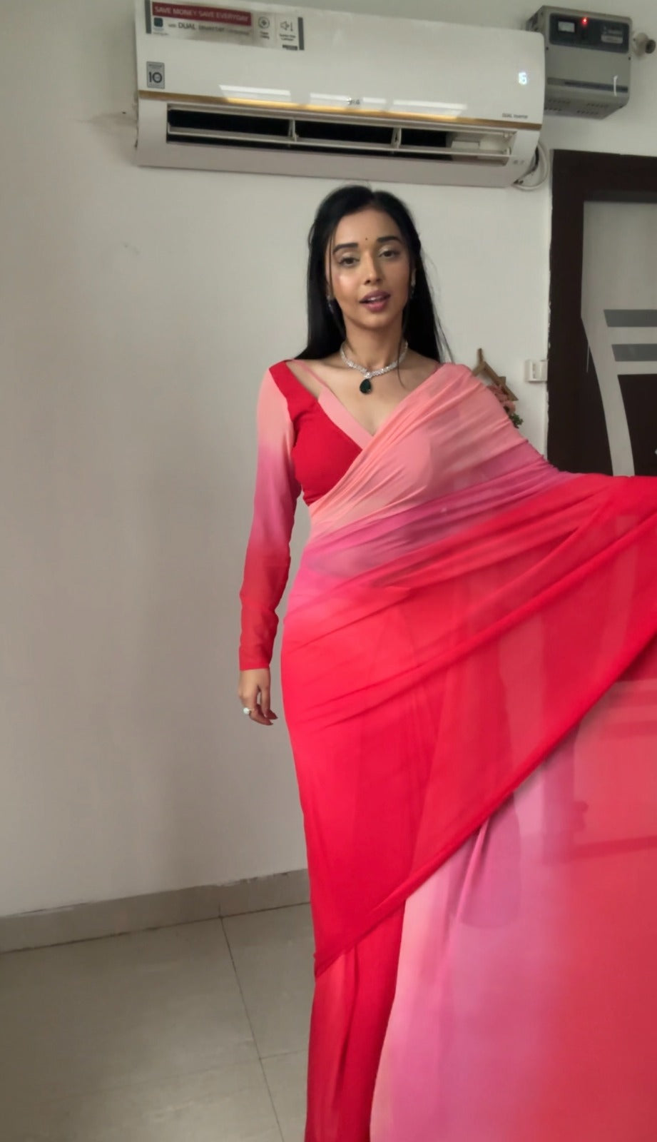 One Minute Ready To Wear Elegant Red Floral Dream Saree