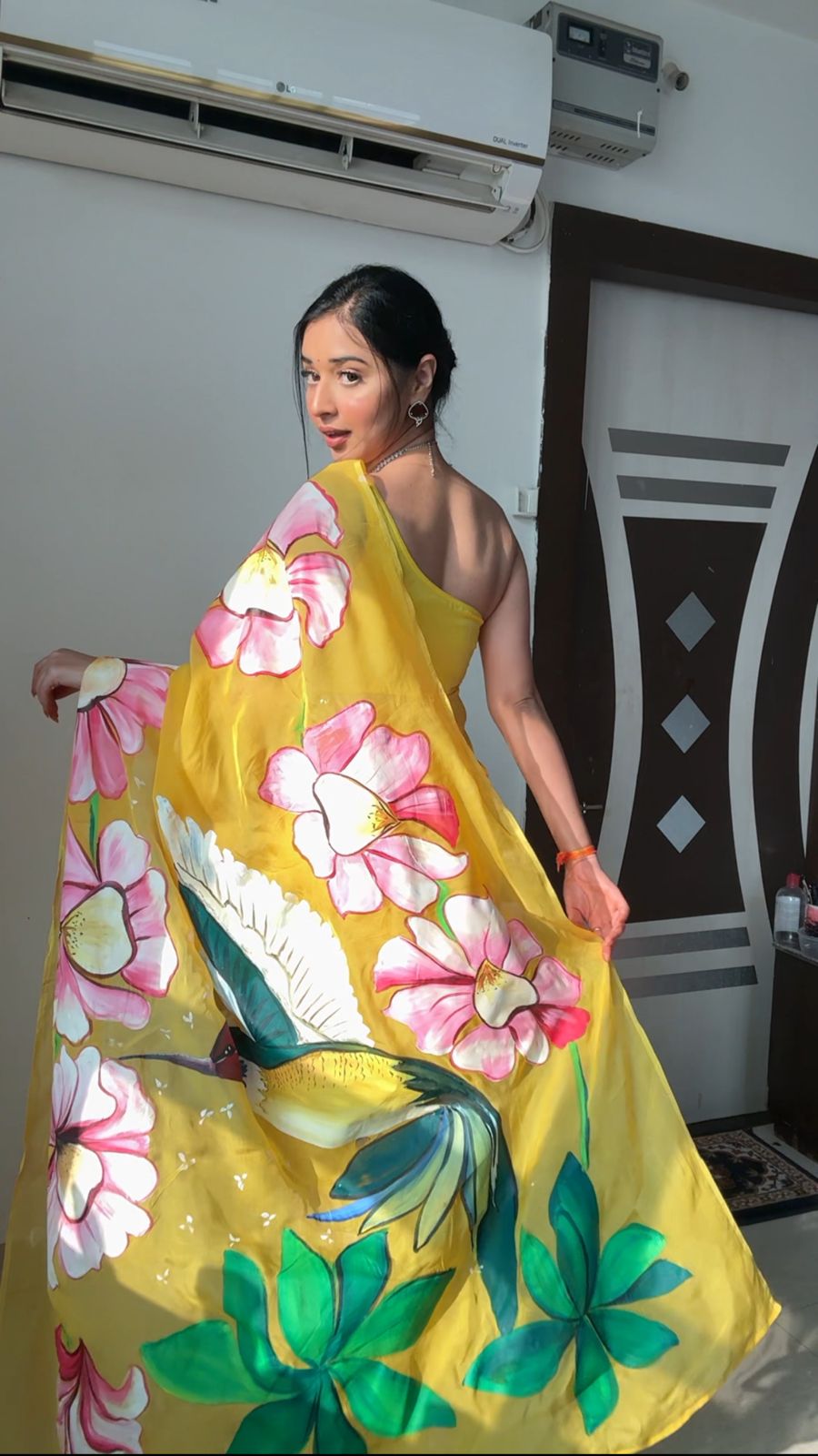 One Minute Ready To Wear Elegant Embrace Saree