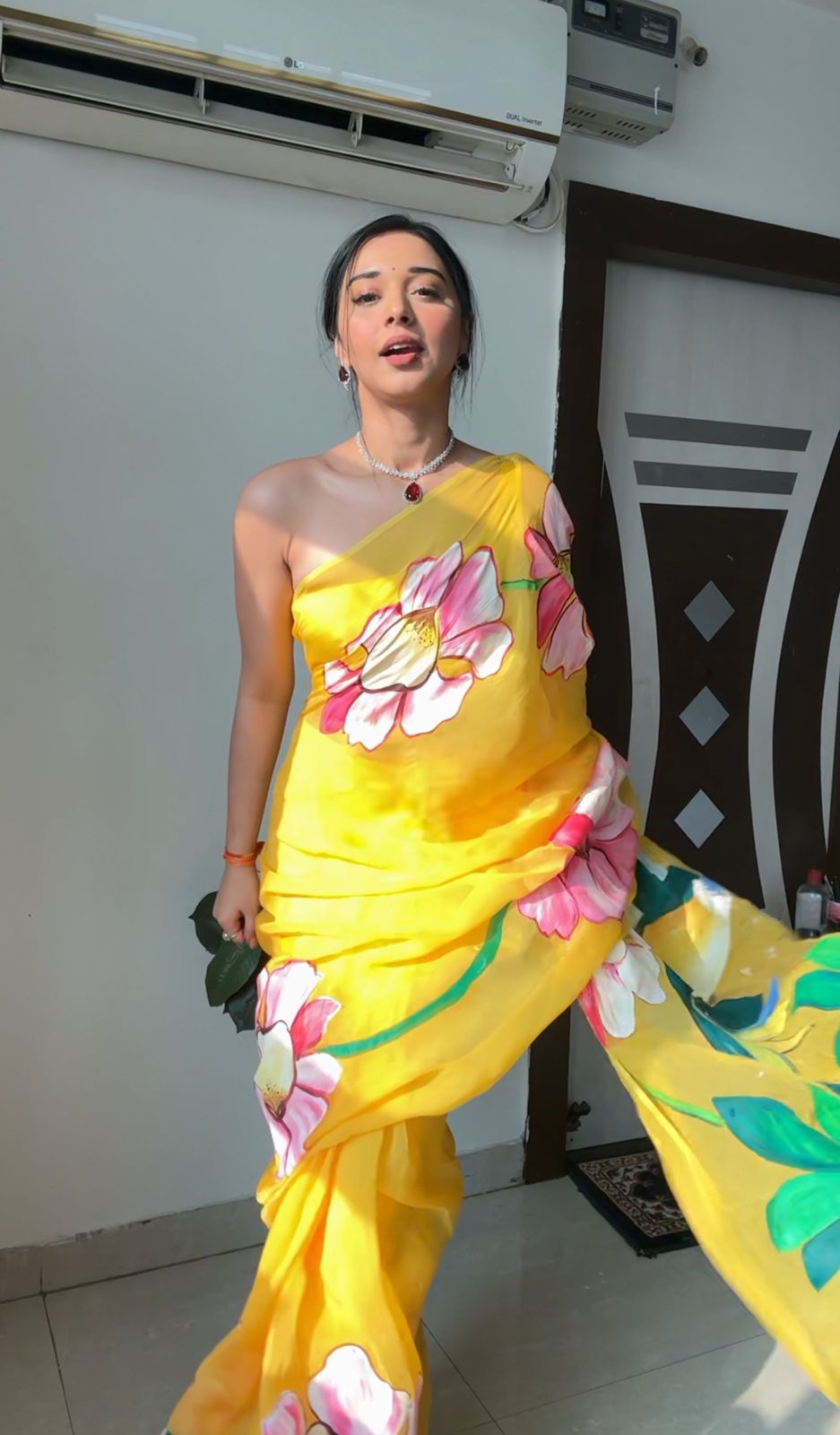 One Minute Ready To Wear Elegant Embrace Saree