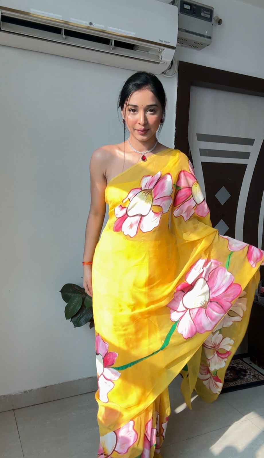 One Minute Ready To Wear Elegant Embrace Saree