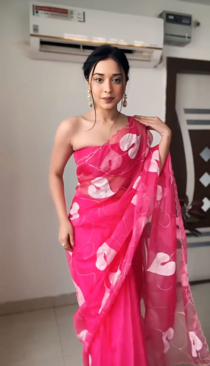 One Minute Ready To Wear Pink Floral Printed Organza Saree