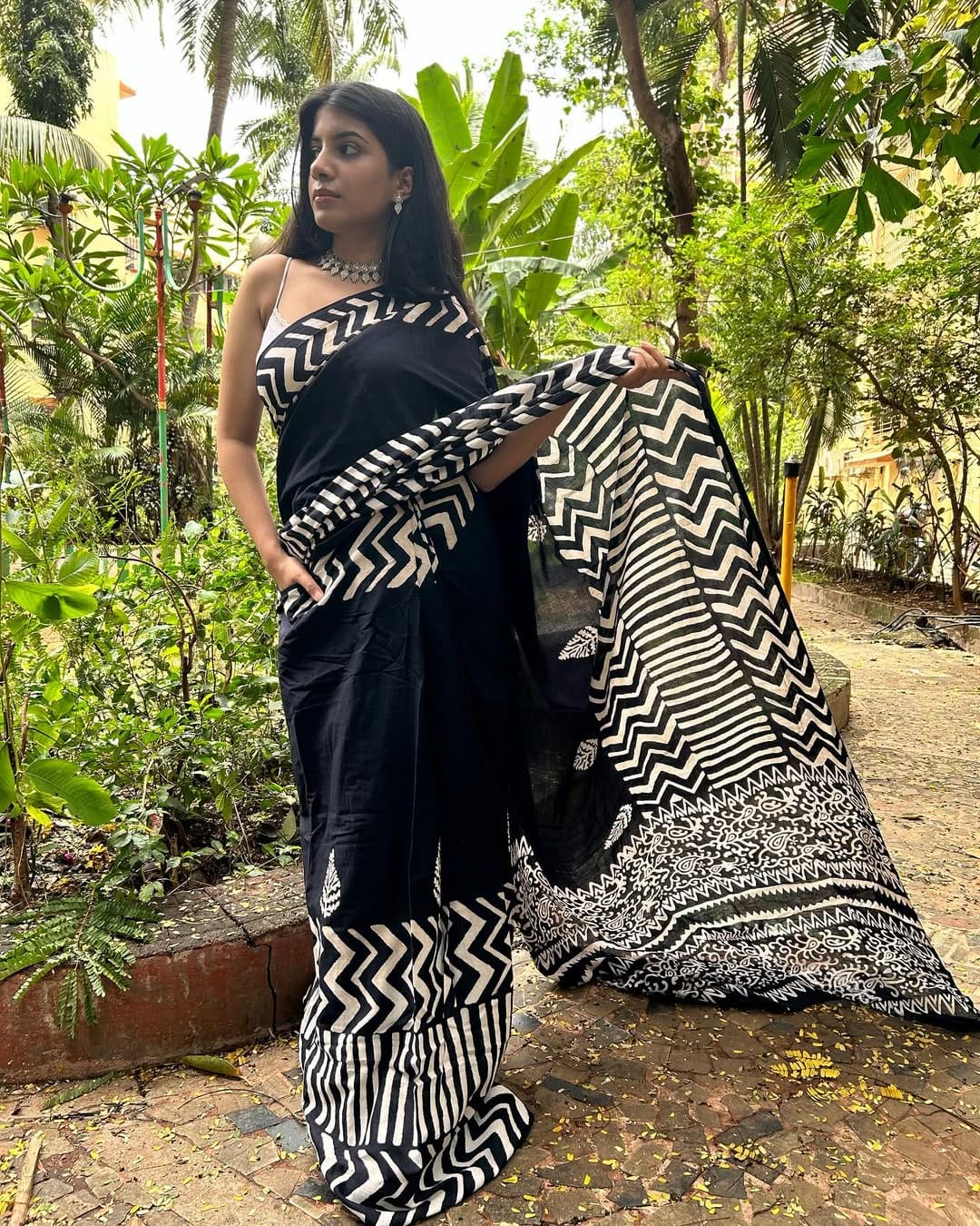 One Minute Ready To Wear Black Color Mulmul Cotton With Pocket Saree