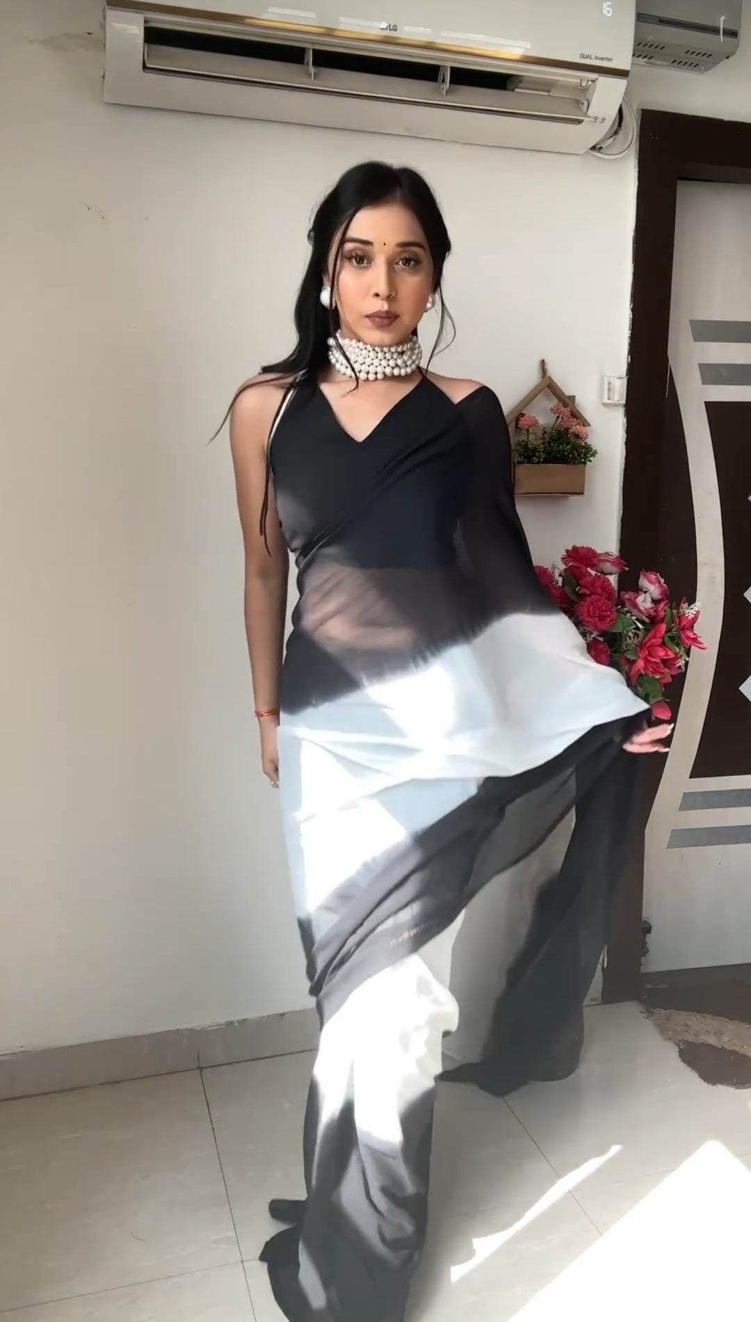 One Minute Ready To Wear Vintage Vogue Black and White Saree
