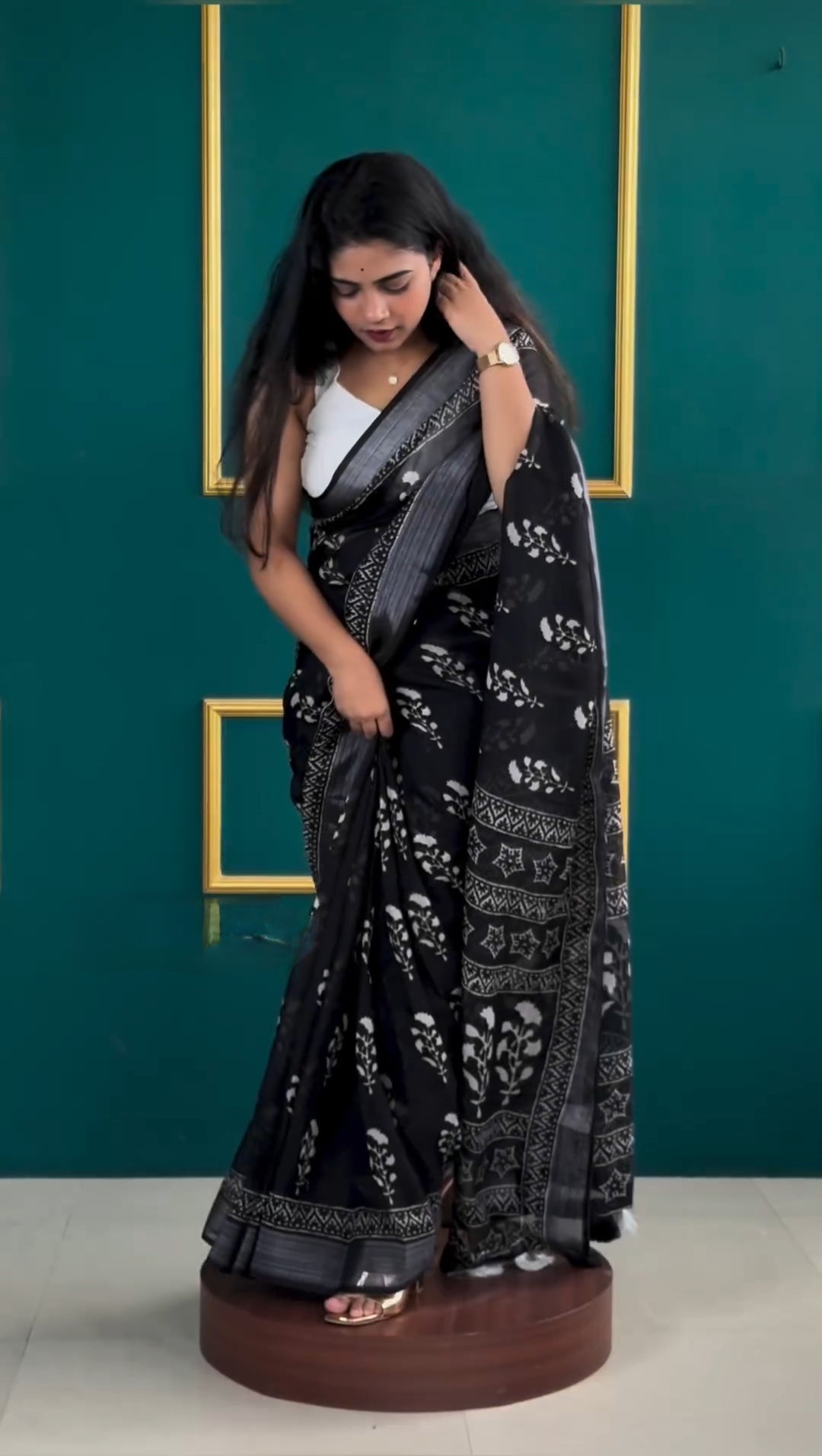 One Minute Ready To Wear Mogra Batik Printed Soft Line Saree