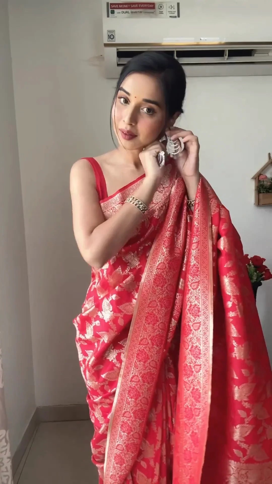 One Minute Ready To Wear Scarlet Grace Glow Saree