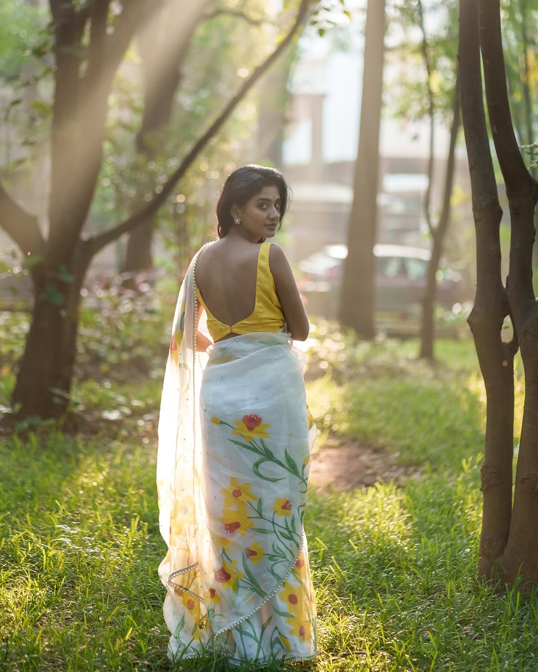 One Minute Ready To Wear Engrossing Off White Organza Silk Saree with Stitch Blouse
