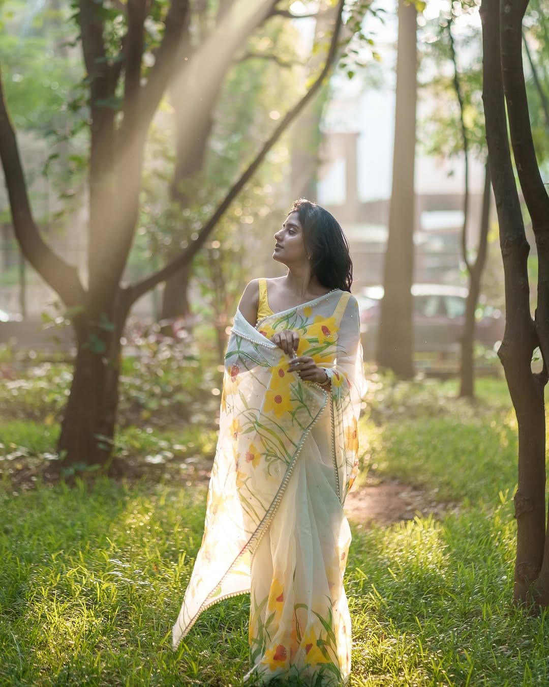 One Minute Ready To Wear Engrossing Off White Organza Silk Saree with Stitch Blouse