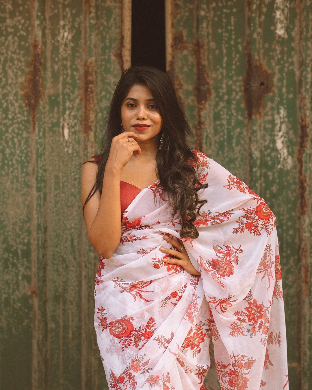 One Minute Ready To Wear Pure Soft Georgette Silk Flower Designed White Saree