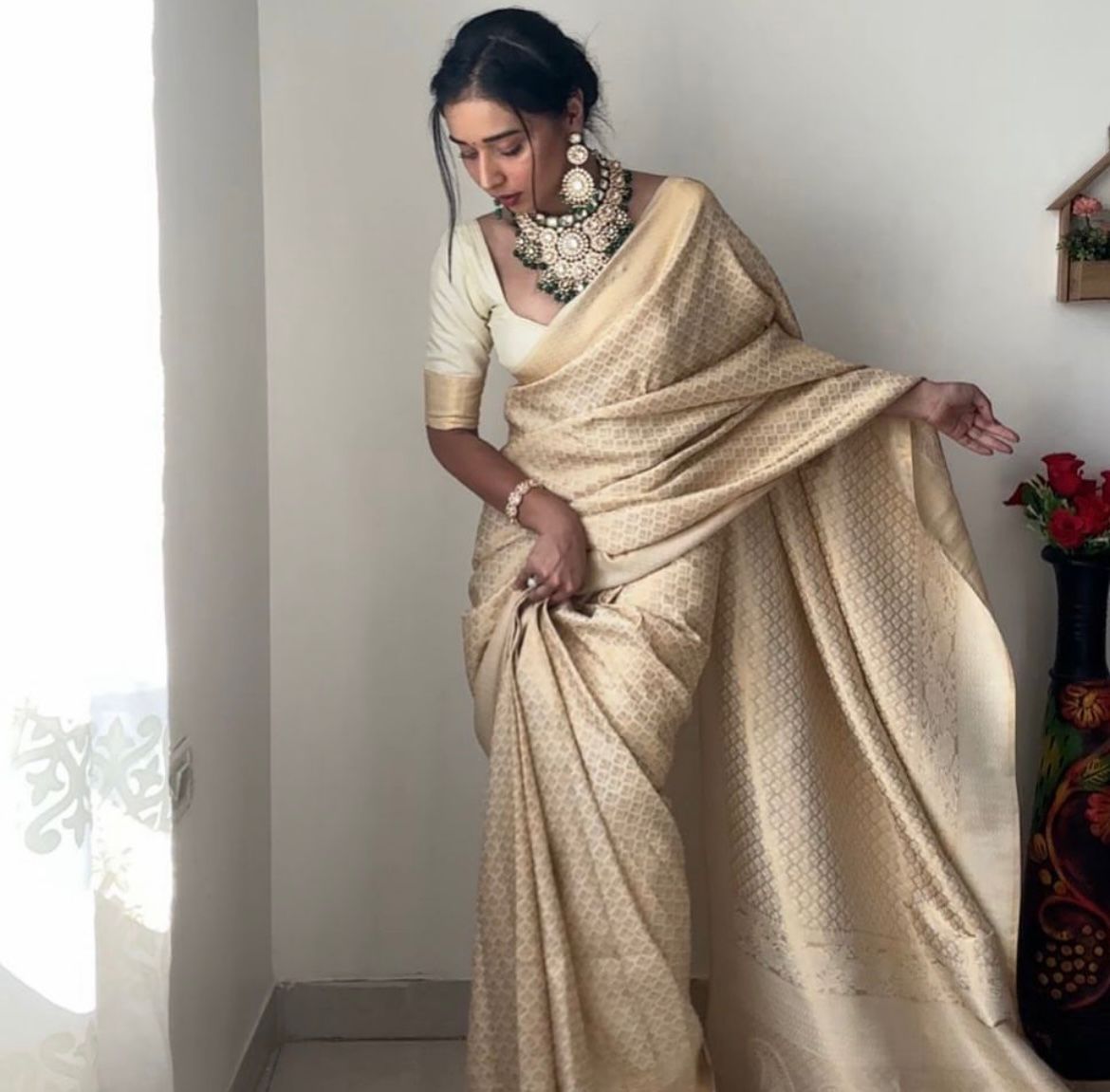 One Minute Ready To Wear Cream Pure Banarasi Silk Saree