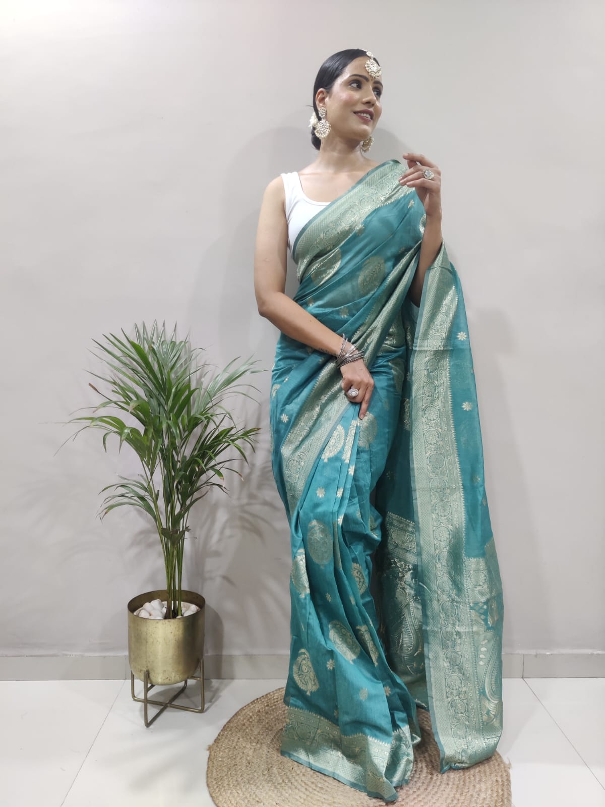 One Minute Ready To Wear Cream Pure Banarasi Silk Saree