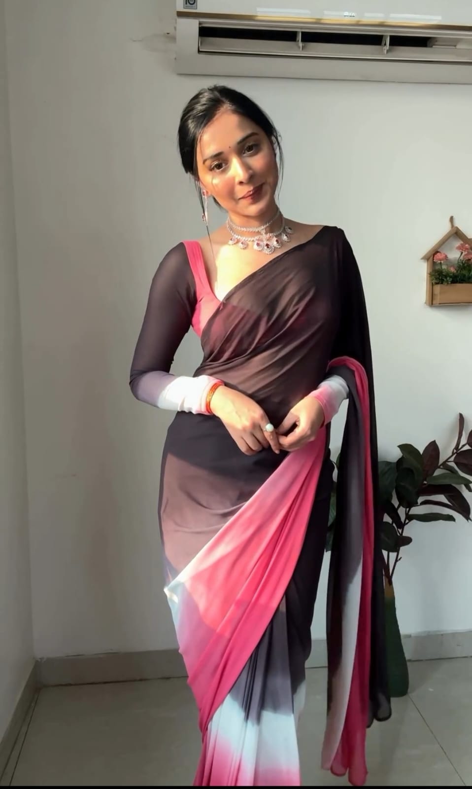 One Minute Ready To Wear Radiant Floral Weave Charm Saree