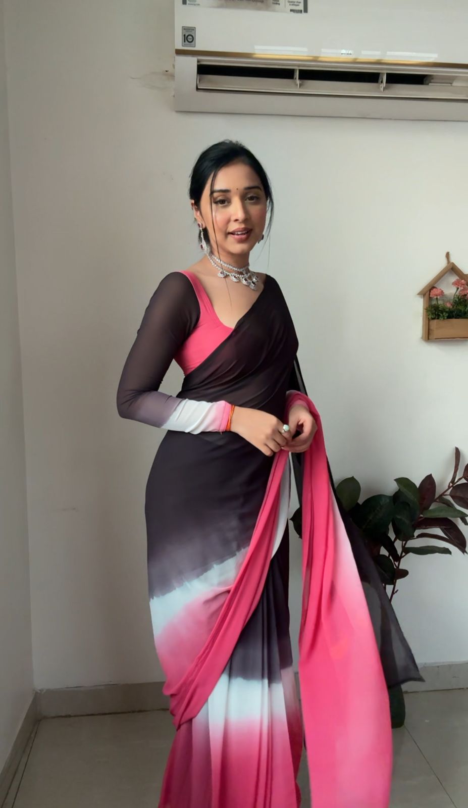 One Minute Ready To Wear Radiant Floral Weave Charm Saree