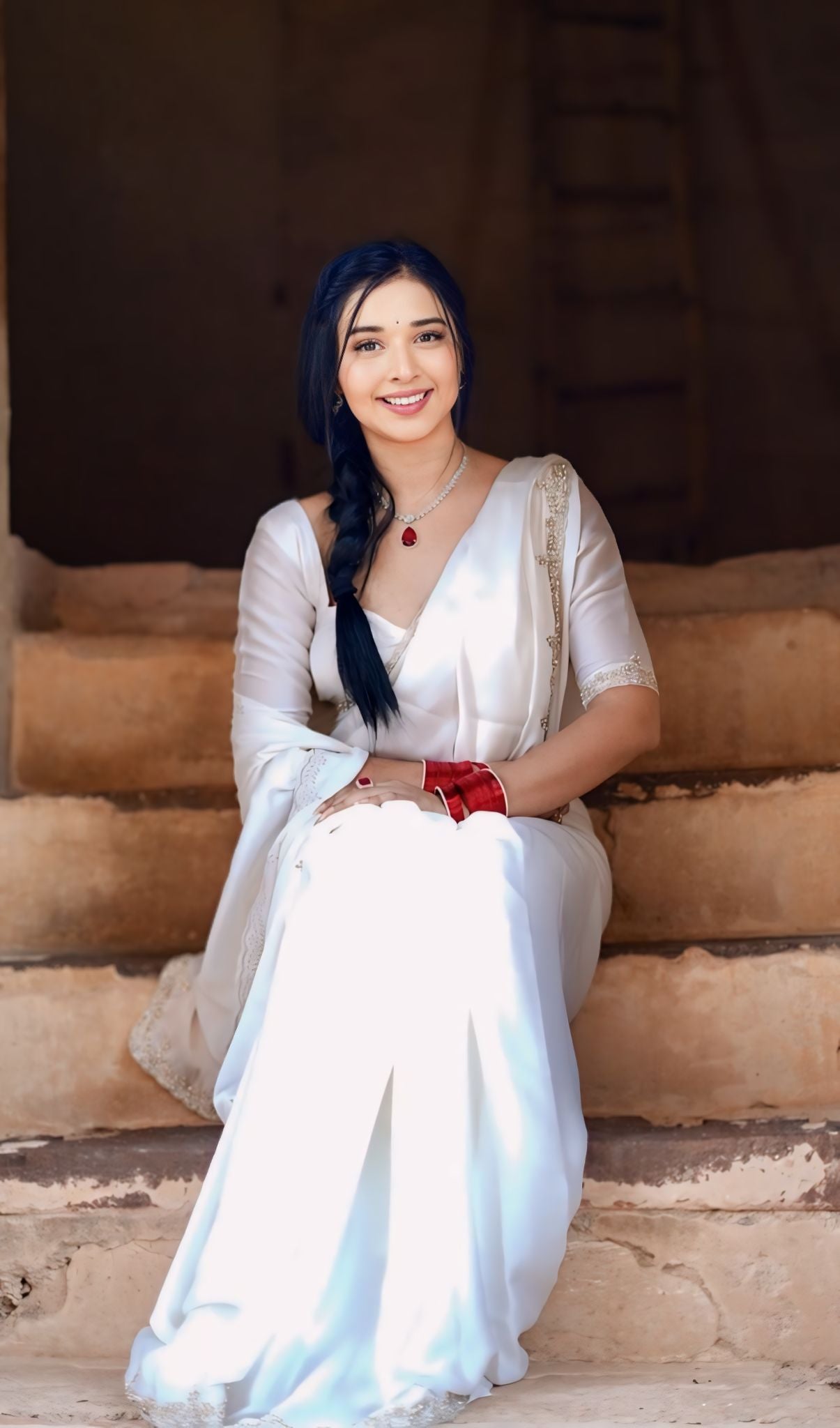 One Minute Ready To Wear Classic Graceful Elegance White Saree With Stitch Blouse