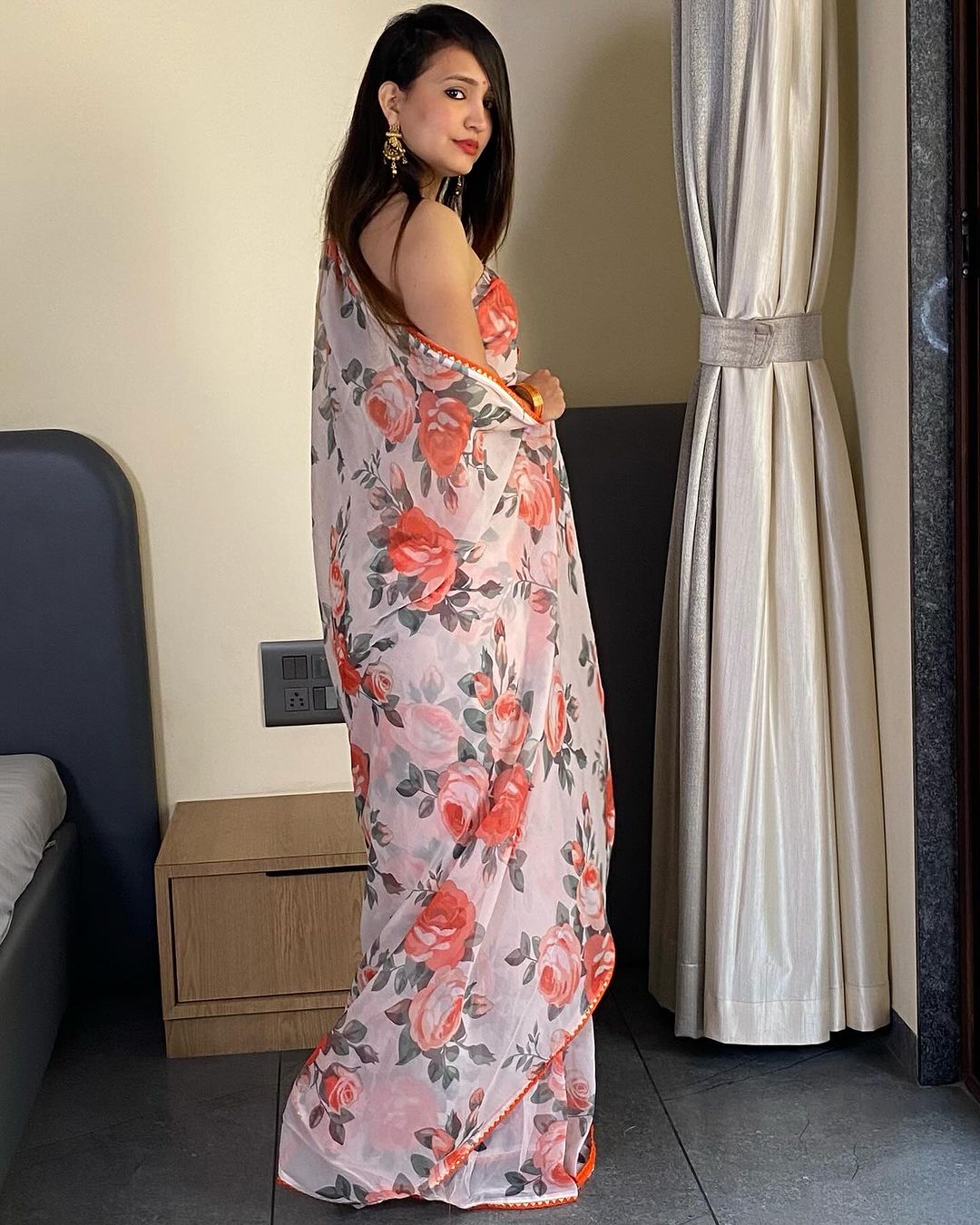 One Minute Ready To Wear Floral Elegance Glamour Saree
