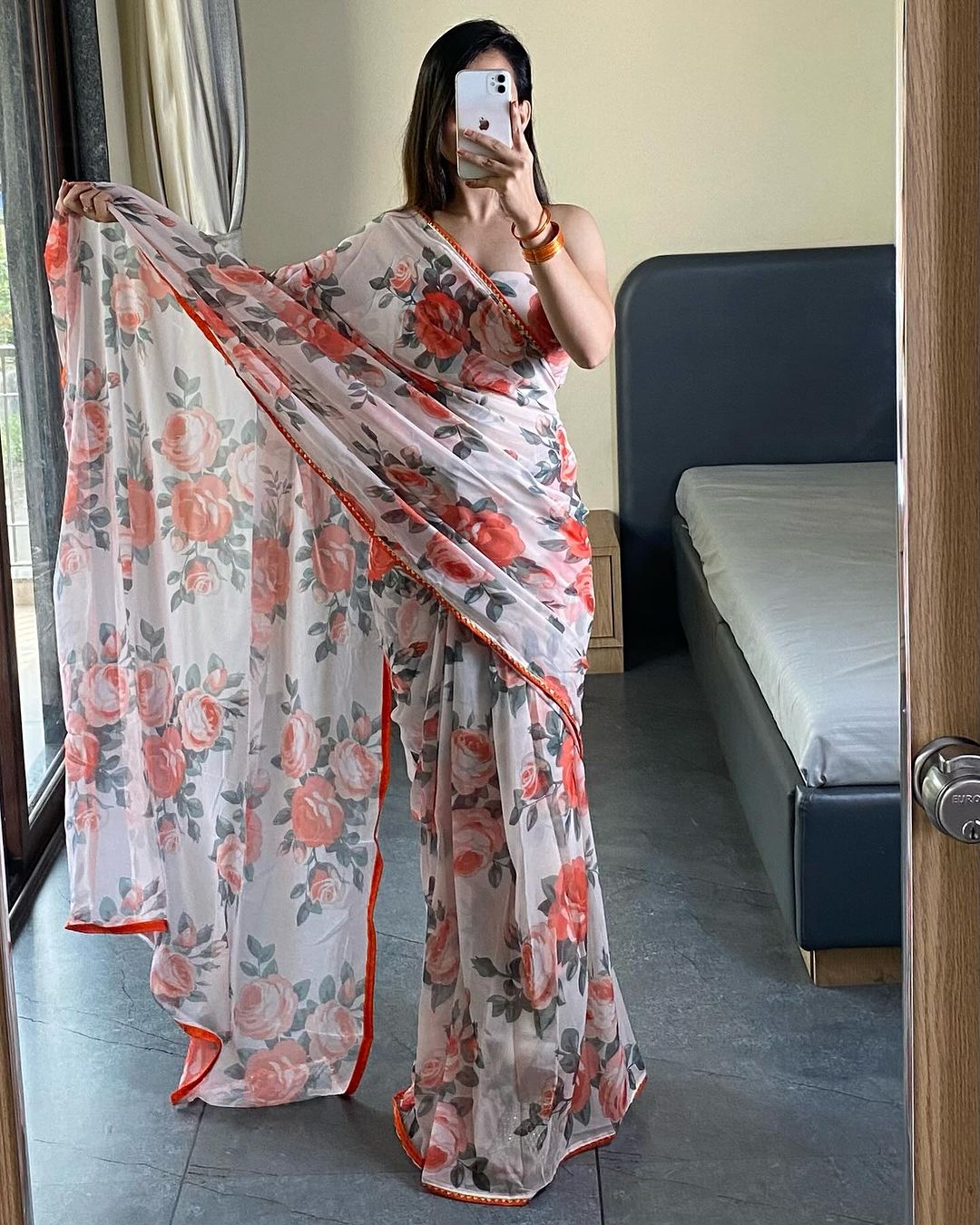 One Minute Ready To Wear Floral Elegance Glamour Saree